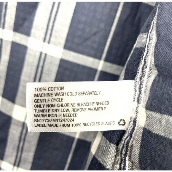 NWT Men’s Shirt Size S Button Down Long Sleeve Blue Standard Fit Goodfellow & Co - Picture 6 of 8
